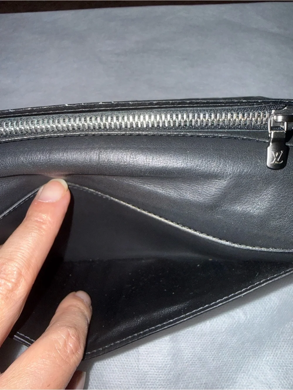 Louis Vuitton Brazza wallet in black Damier Infini leather
